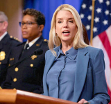 FBI foils bombing plot  targeting Los Angeles